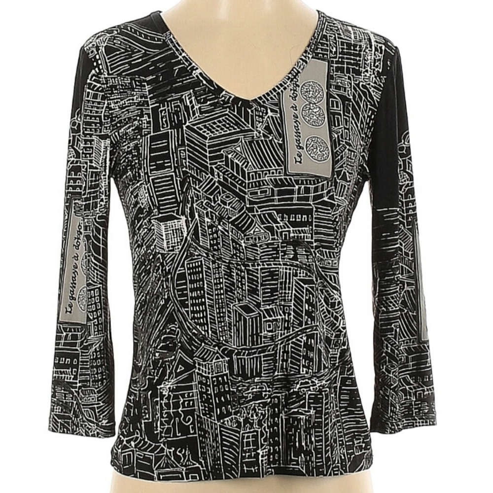 NWT Nygard Collection Women's Petite V-neck Top, Black & White Print, sz 4-6